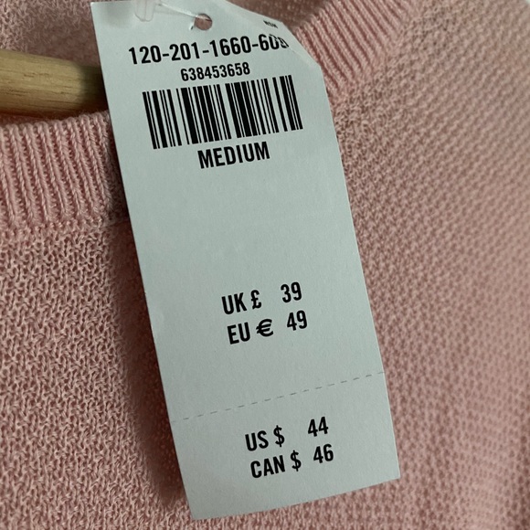 A&F LONG SLEEVE - Picture 3 of 3